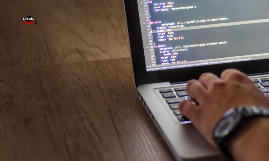 IITs Redesign MTech and PhD Curriculum